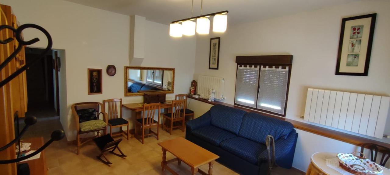 Casa De Los Abuelos Ortigosa del Monte Bagian luar foto